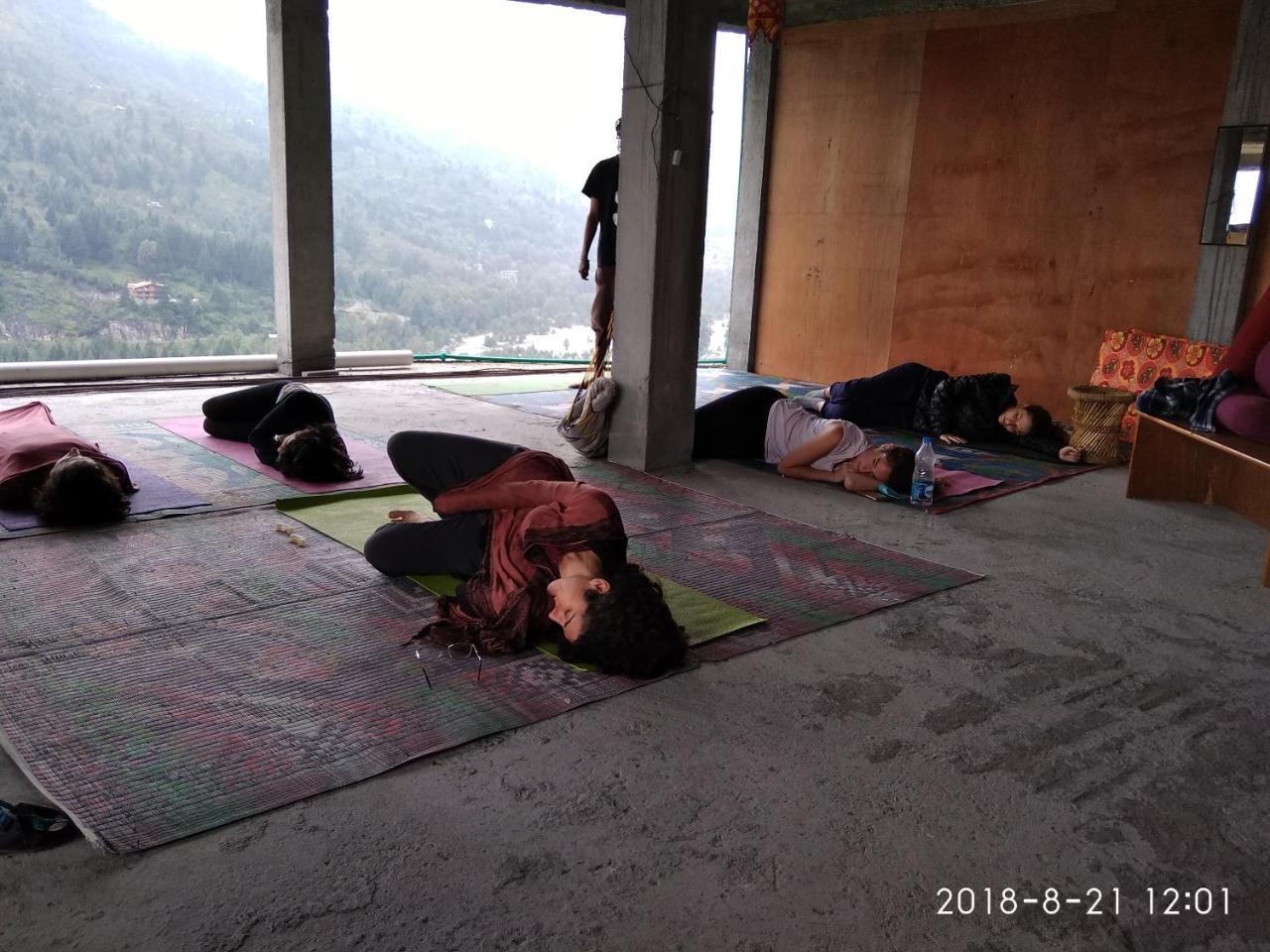 Sunface Homestay Manāli Zewnętrze zdjęcie
